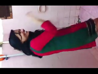 Famous Tamil Girl New Clip Leaked wid Audio Part 2